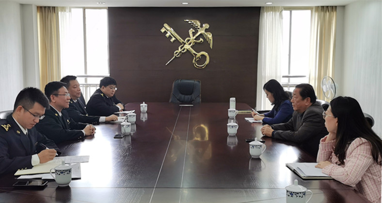 座谈会现场.jpg